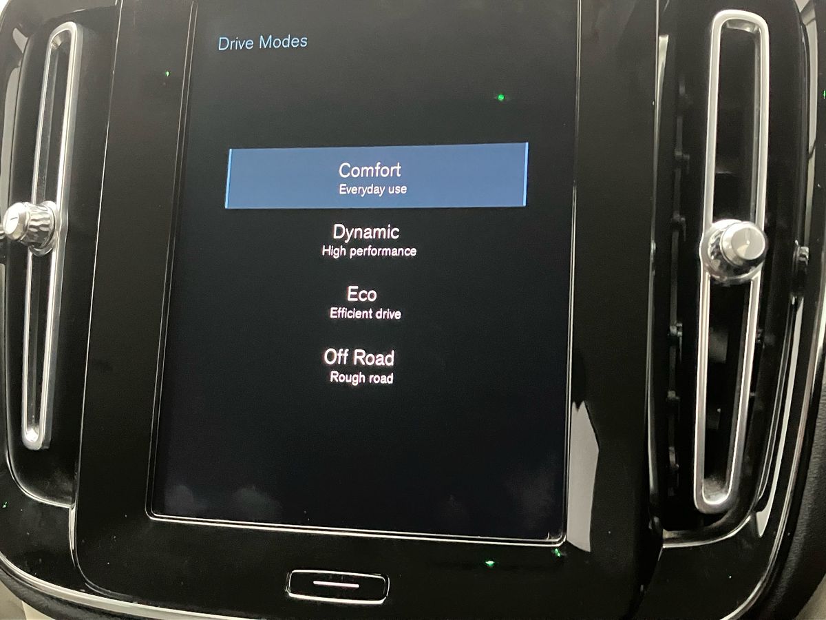 Used Volvo XC40 2020 for sale - 77529606: Photo 40