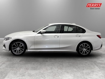 Used BMW 3 Series 2021 for sale - 78077382: Photo