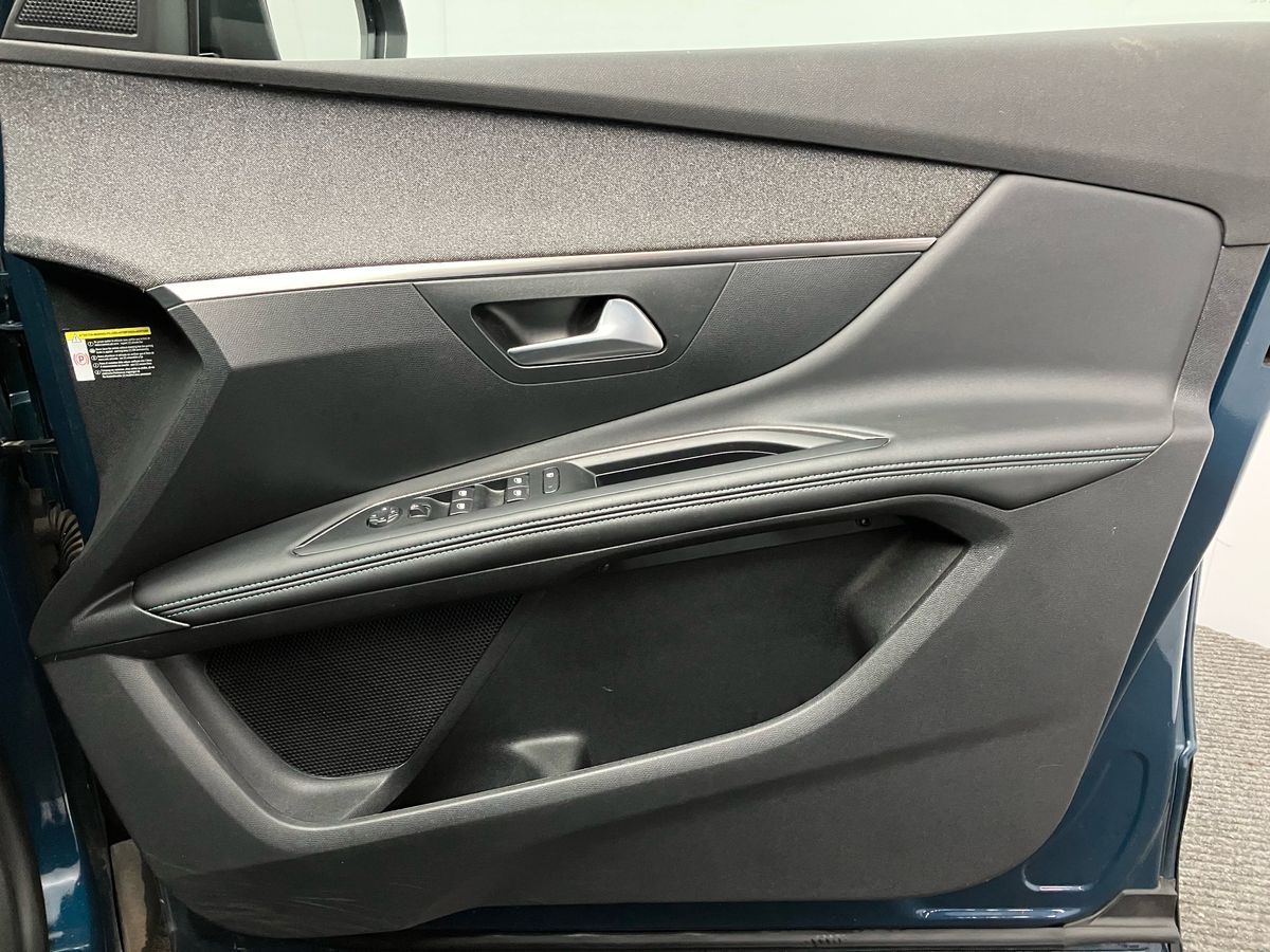 Used Peugeot 3008 2022 for sale - 77207733: Photo 29