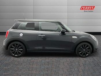Used MINI Hatch 2019 for sale - 75407575: Photo