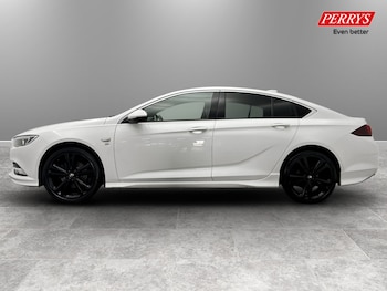 Used Vauxhall Insignia 2018 for sale - 79205042: Photo