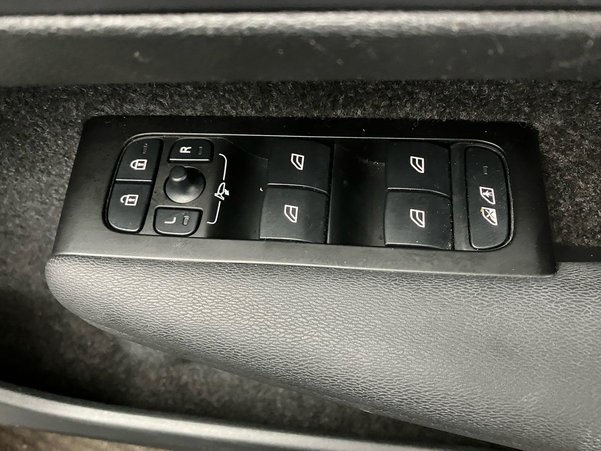 Used Volvo XC40 2021 for sale - 77542758: Photo 18