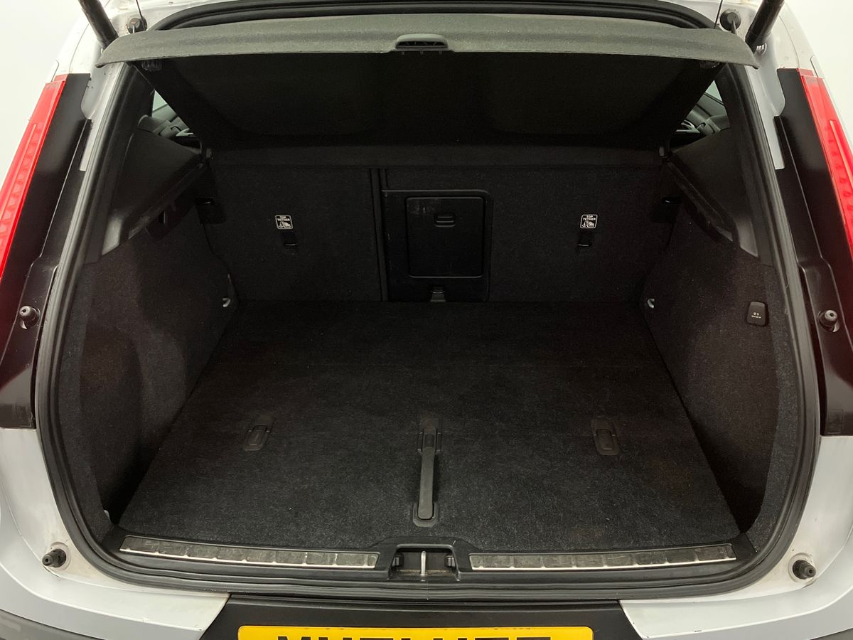 Used Volvo XC40 2021 for sale - 77542758: Photo 20