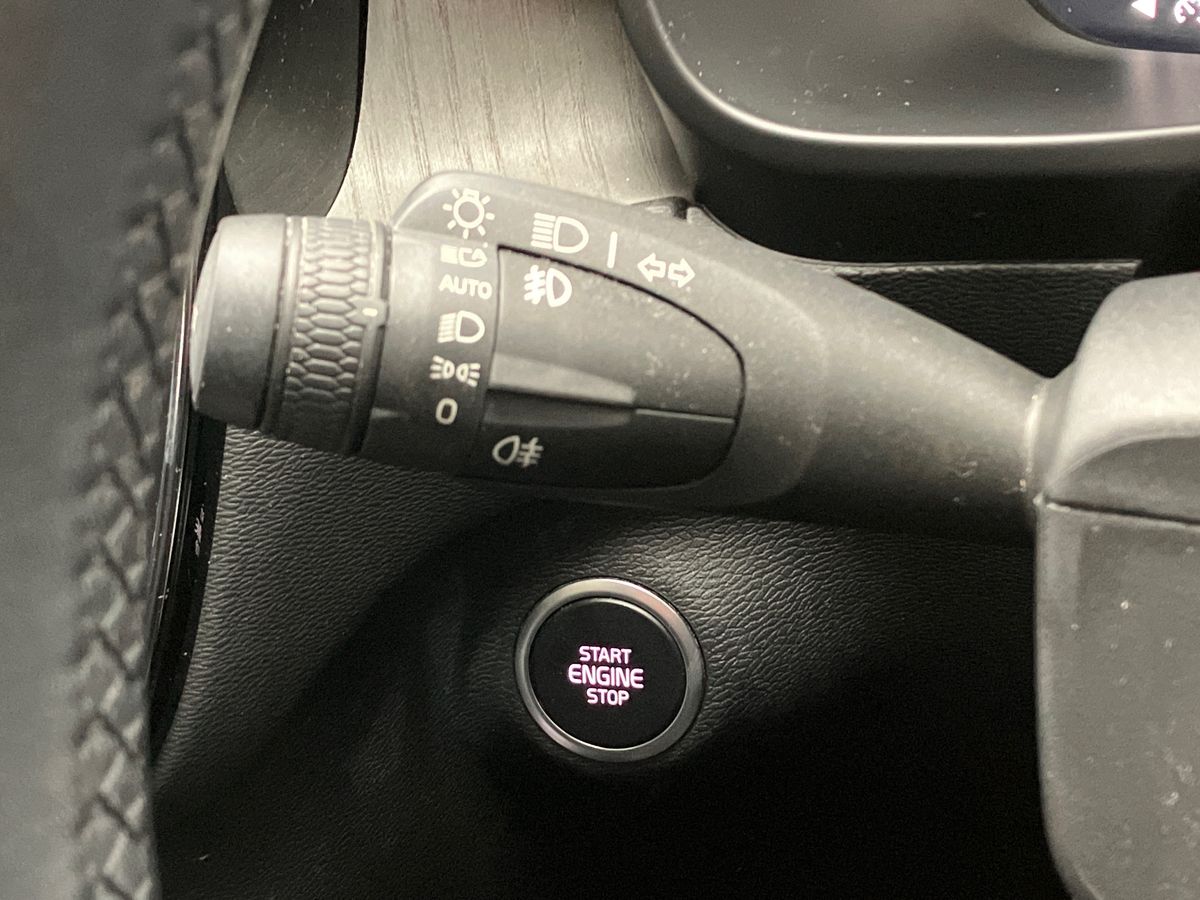 Used Volvo XC40 2021 for sale - 77542758: Photo 38