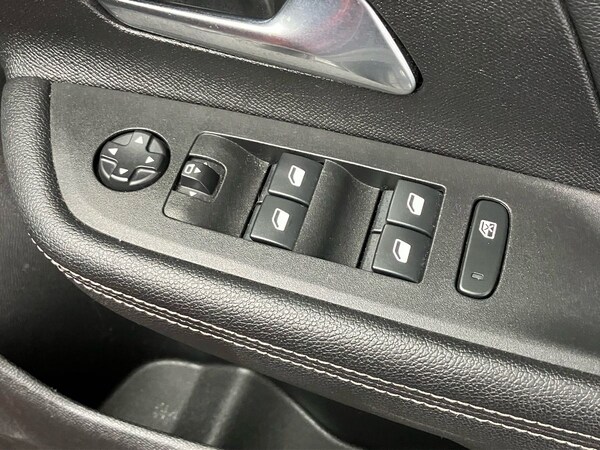 Used Vauxhall Mokka 2023 for sale - 75786752: Photo 19