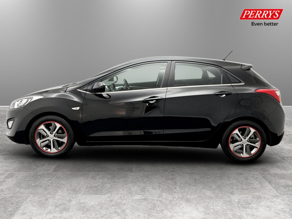 Used Hyundai i30 2016 for sale - 77997798: Photo 4