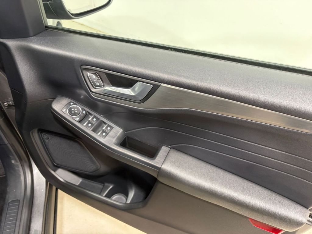 Used Ford Kuga 2022 for sale - 77493889: Photo 23