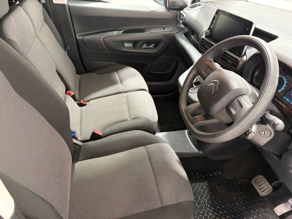 Used Citroen Berlingo 2023 for sale - 77662339: Photo 2