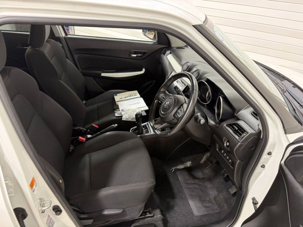 Used Suzuki Swift 2017 for sale - 78029682: Photo 2