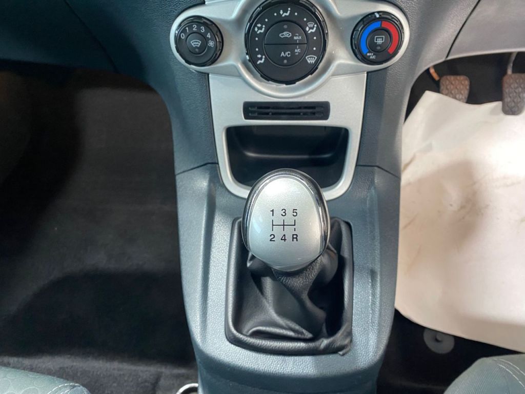 Used Ford Fiesta 2012 for sale - 76569345: Photo 22