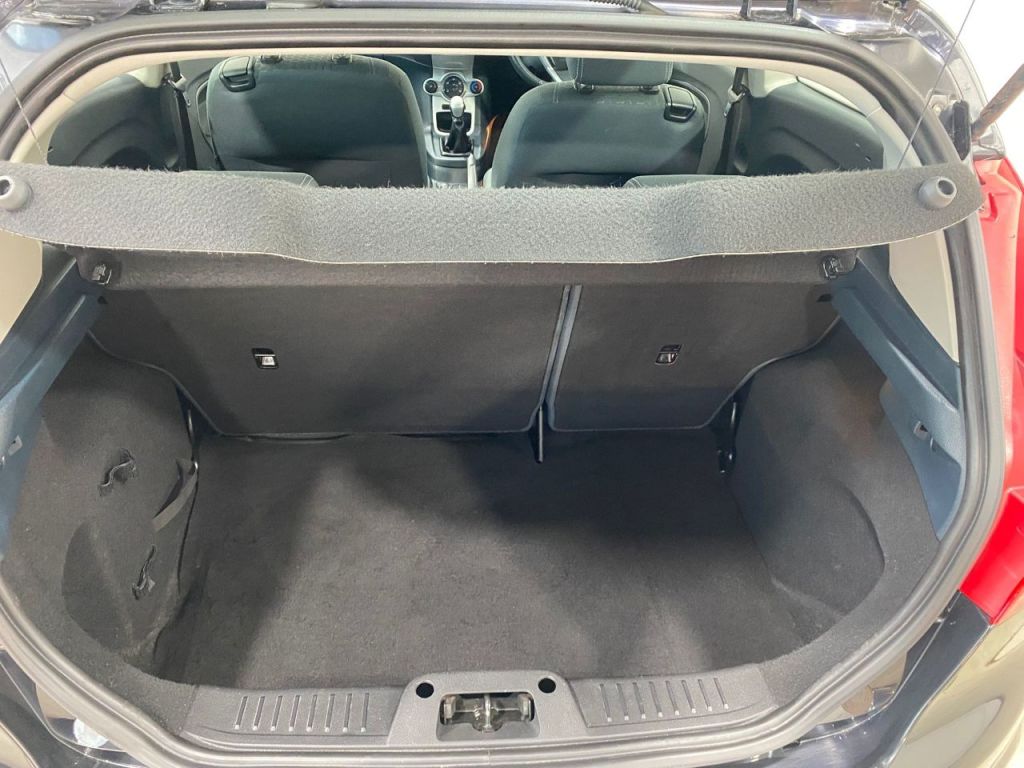 Used Ford Fiesta 2012 for sale - 76569345: Photo 3