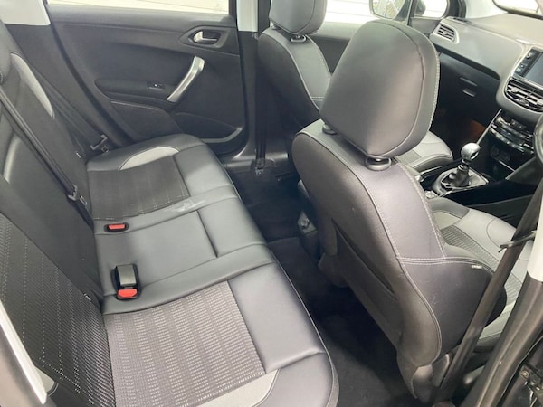 Used Peugeot 2008 2019 for sale - 75474130: Photo 28