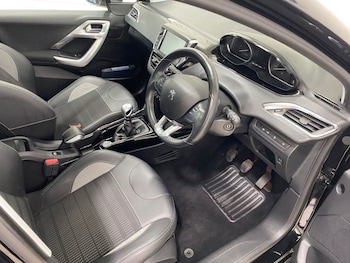 Used Peugeot 2008 2019 for sale - 75474130: Photo