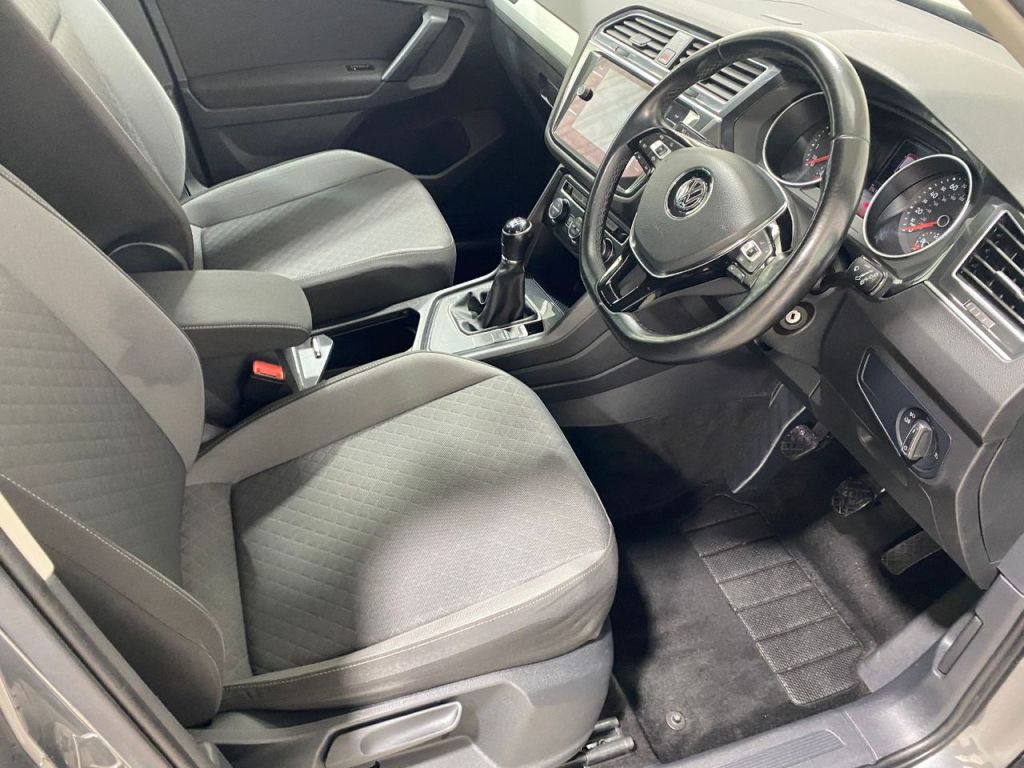 Used Volkswagen Tiguan 2020 for sale - 76495647: Photo 2