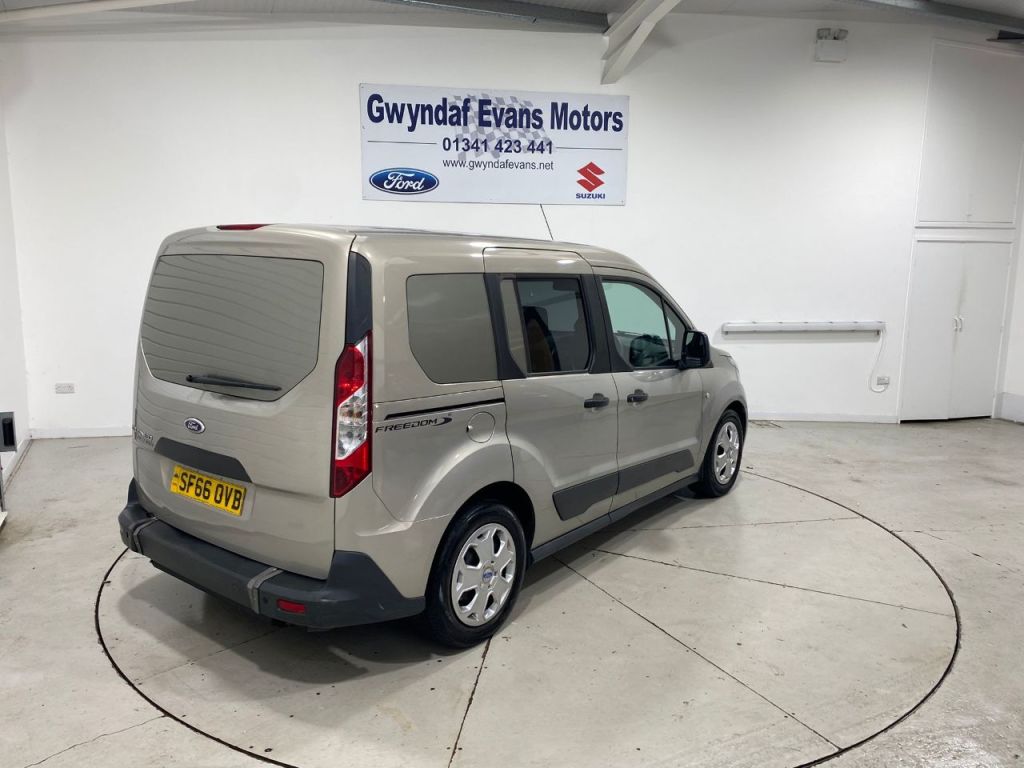 Used Ford Tourneo Connect 2017 for sale - 76449456: Photo 11