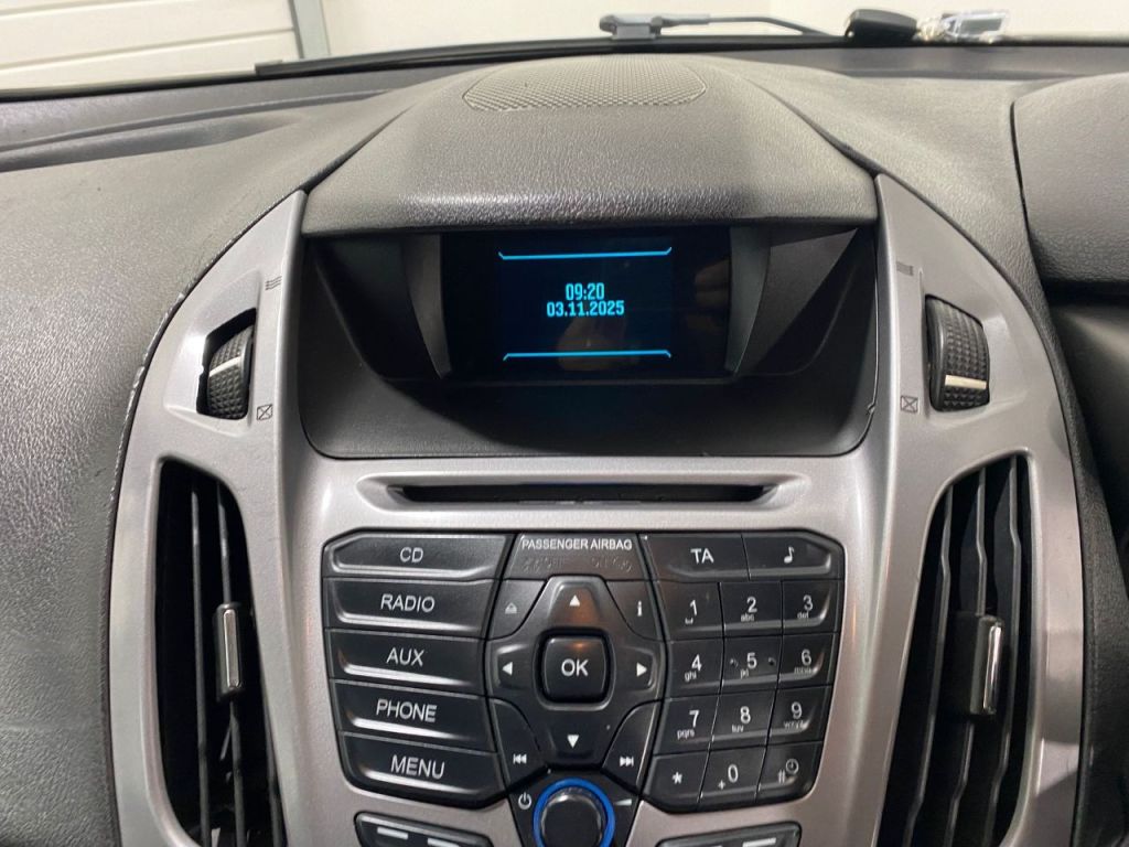 Used Ford Tourneo Connect 2017 for sale - 76449456: Photo 12