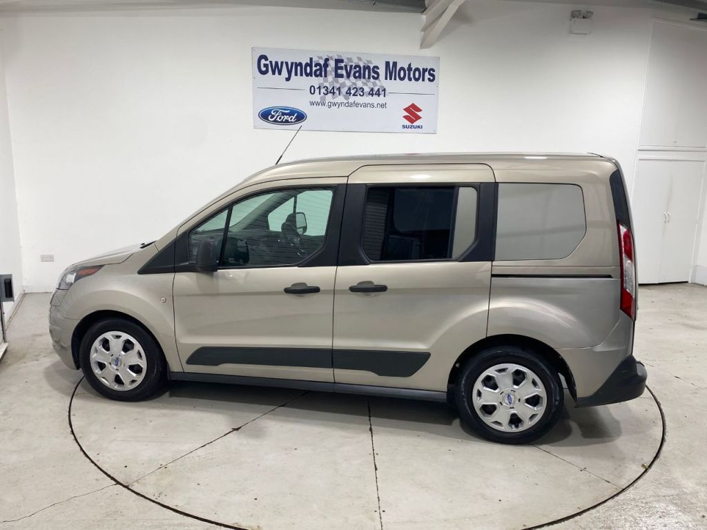 Used Ford Tourneo Connect 2017 for sale - 76449456: Photo 13