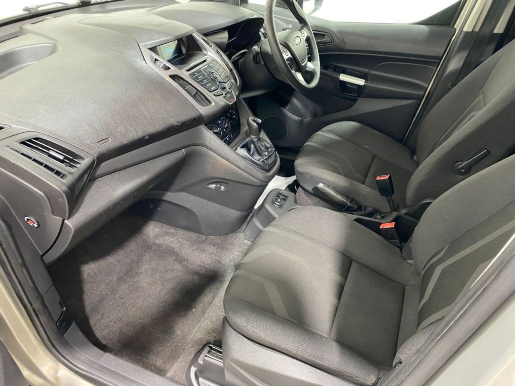 Used Ford Tourneo Connect 2017 for sale - 76449456: Photo 14