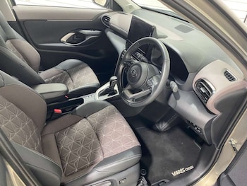 Used Toyota Yaris Cross 2024 for sale - 76863140: Photo