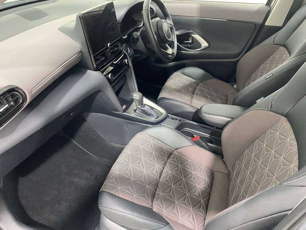 Used Toyota Yaris Cross 2024 for sale - 76863140: Photo 4