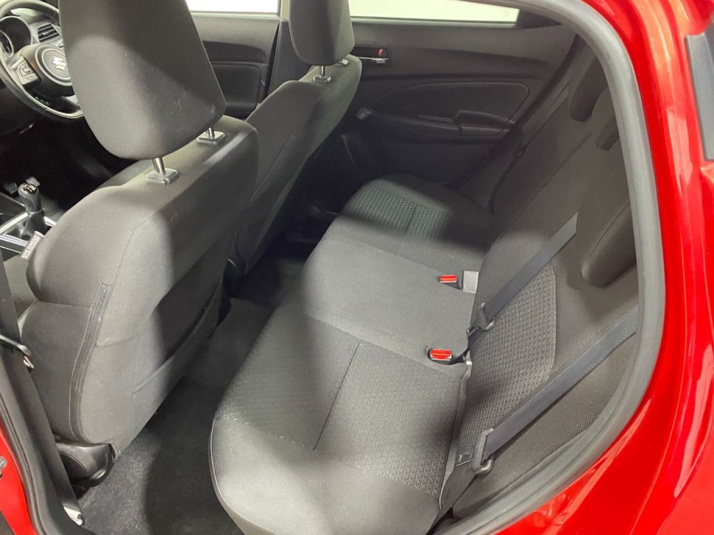 Used Suzuki Swift 2018 for sale - 76798609: Photo 6