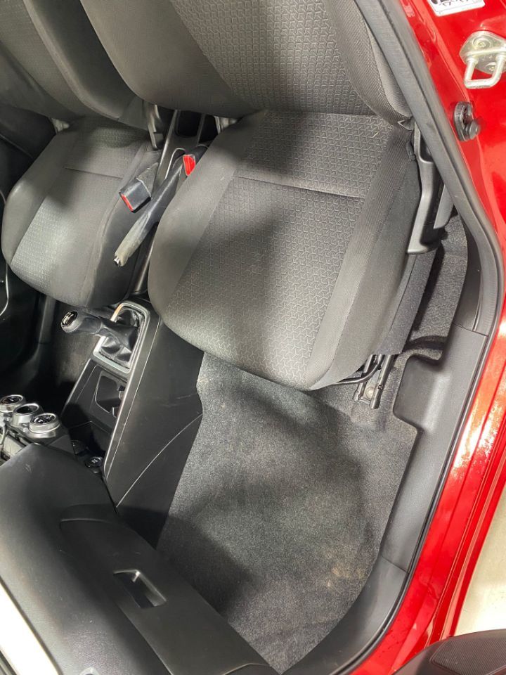 Used Suzuki Swift 2018 for sale - 76798609: Photo 8