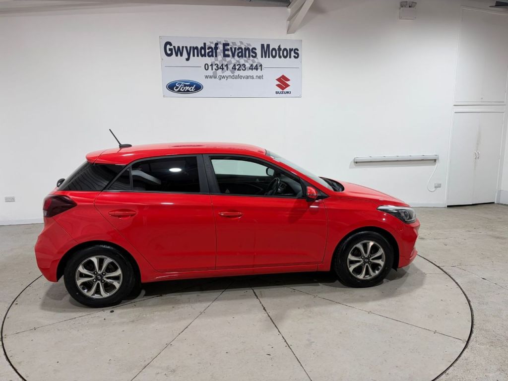 Used Hyundai i20 2018 for sale - 77245358: Photo 10