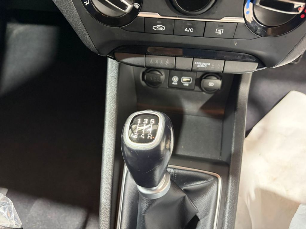 Used Hyundai i20 2018 for sale - 77245358: Photo 7