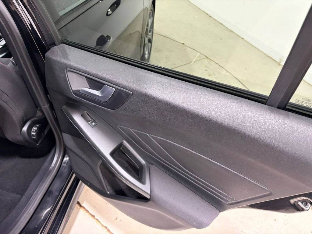 Used Ford Focus 2019 for sale - 77802525: Photo 6