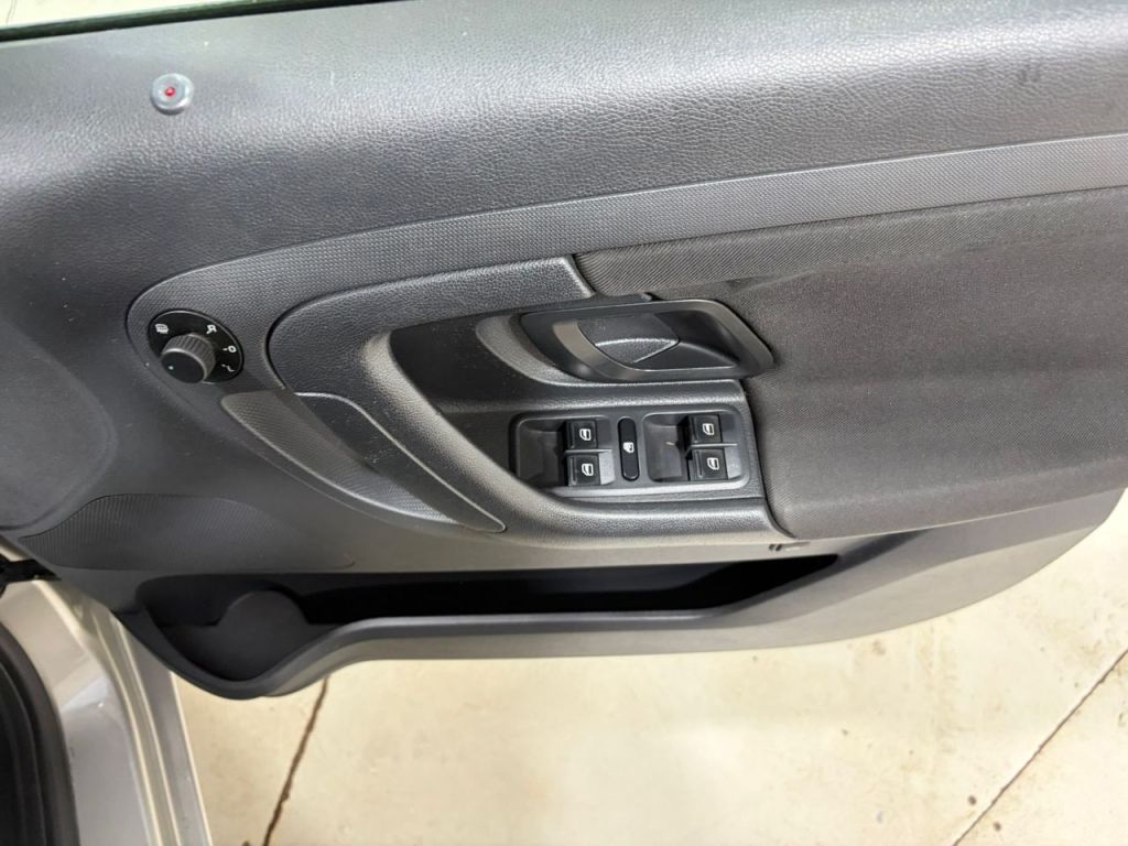 Used Skoda Roomster 2012 for sale - 77171483: Photo 12