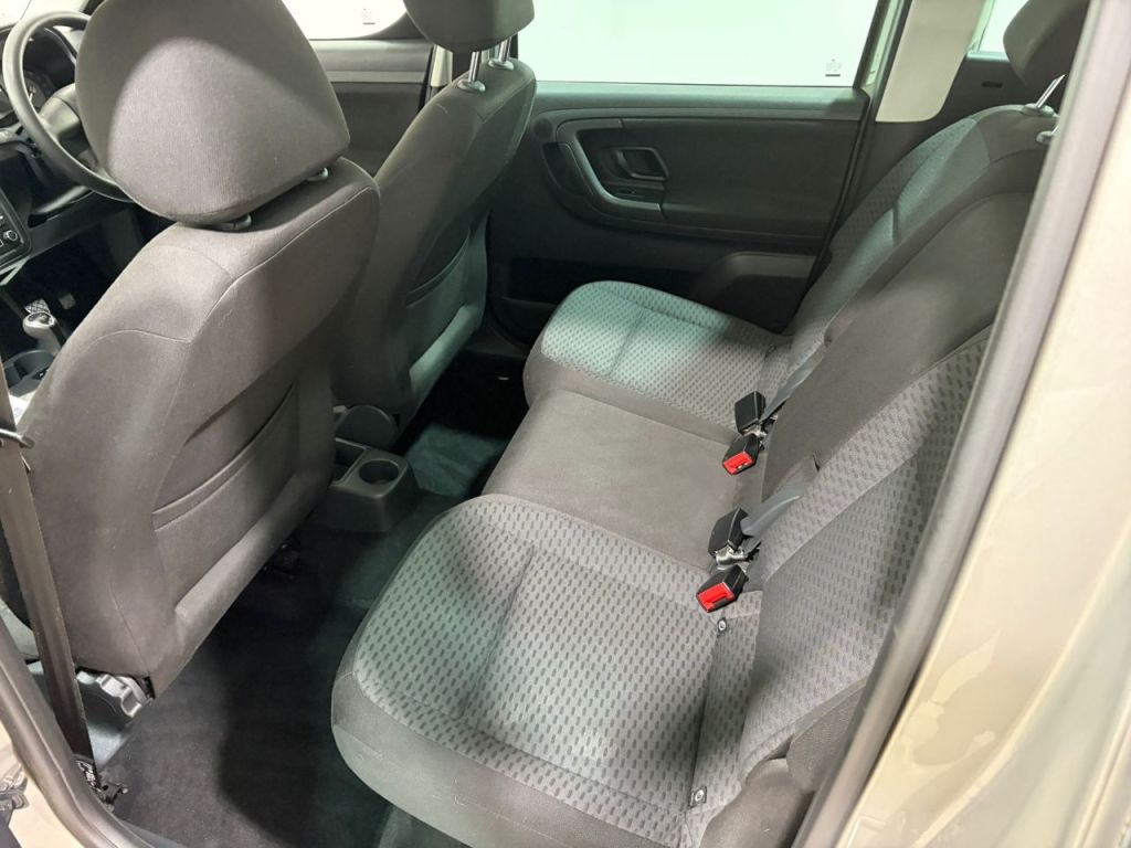 Used Skoda Roomster 2012 for sale - 77171483: Photo 4