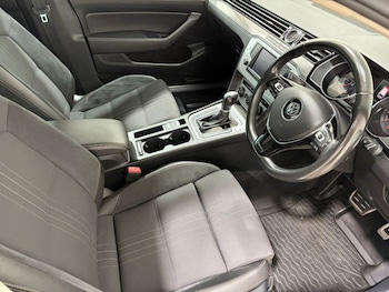 Used Volkswagen Passat 2016 for sale - 78267071: Photo