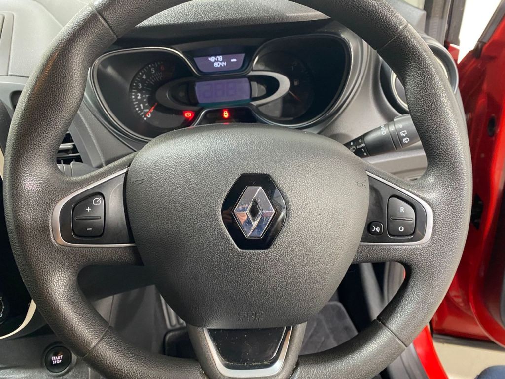 Used Renault Captur 2018 for sale - 76922737: Photo 18