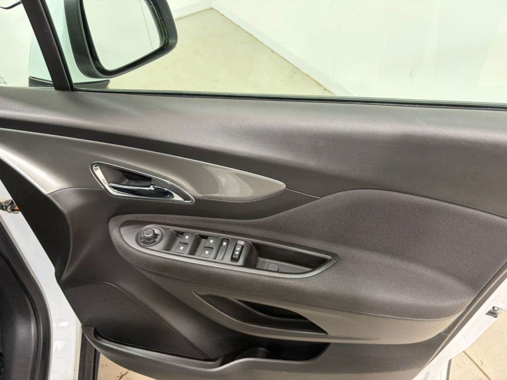 Used Vauxhall Mokka 2015 for sale - 77516373: Photo 8