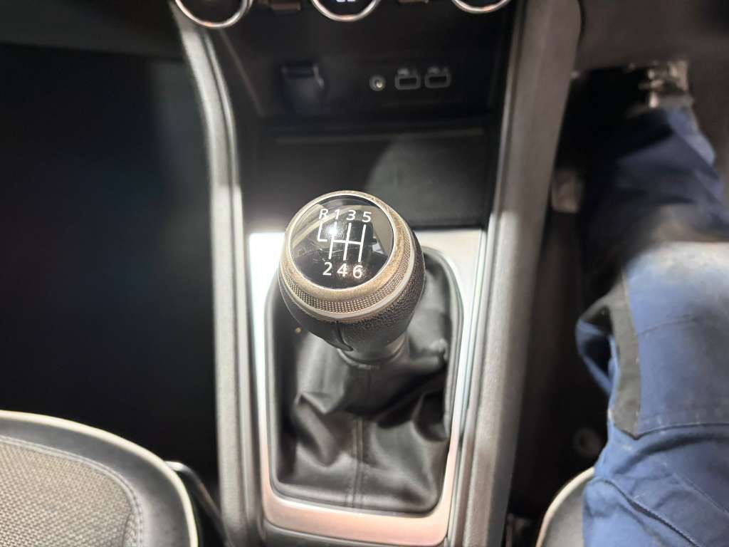 Used Renault Captur 2024 for sale - 77394070: Photo 16