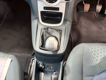 Used Ford Fiesta 2012 for sale - 77937180: Photo