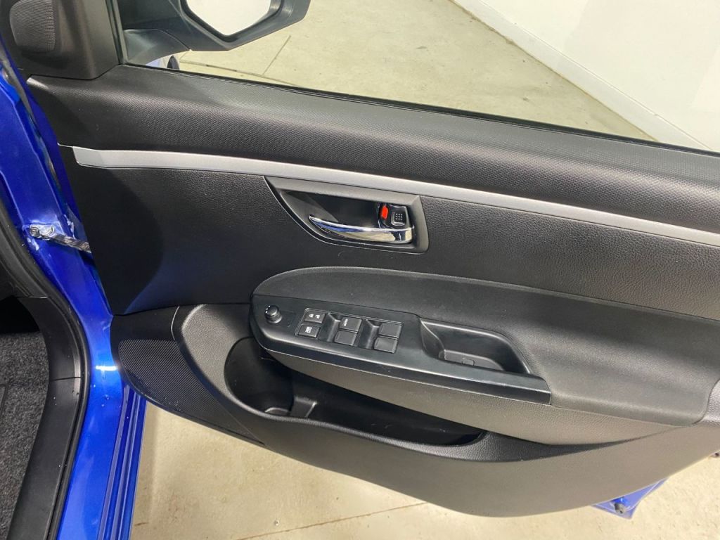 Used Suzuki Swift 2015 for sale - 76697981: Photo 18