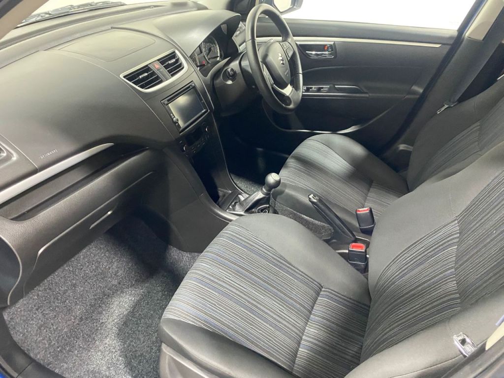 Used Suzuki Swift 2015 for sale - 76697981: Photo 4