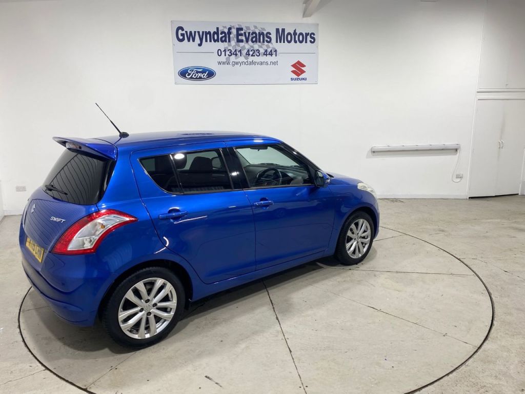 Used Suzuki Swift 2015 for sale - 76697981: Photo 9