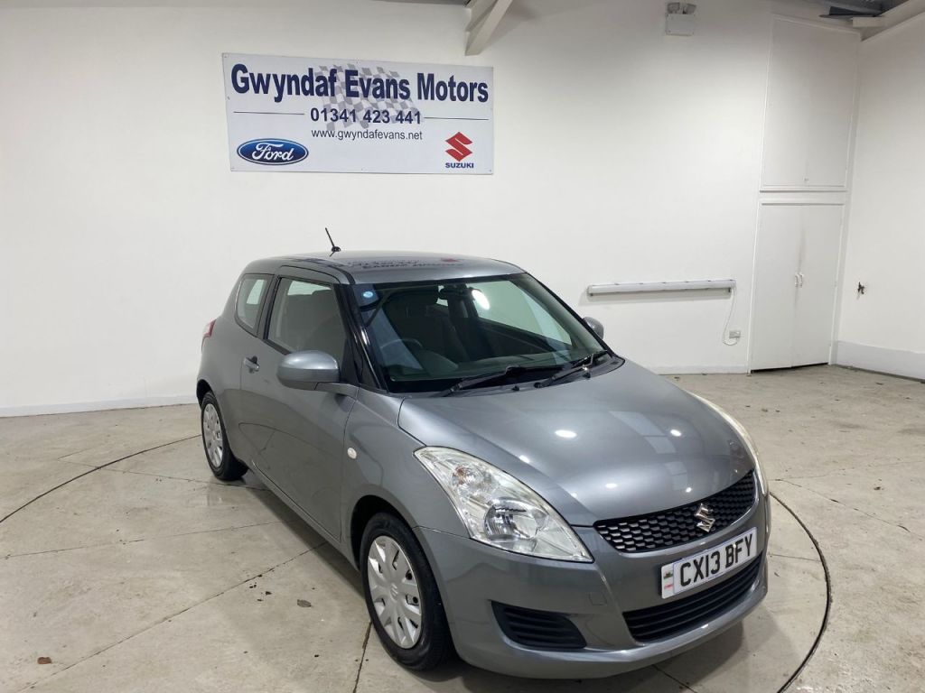 Used Suzuki Swift 2013 for sale - 76895948: Photo 1