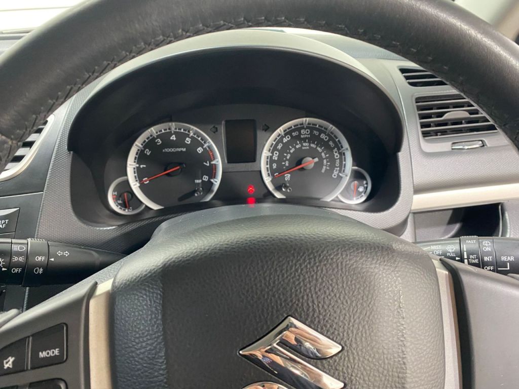 Used Suzuki Swift 2013 for sale - 76895948: Photo 11