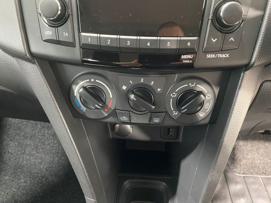 Used Suzuki Swift 2013 for sale - 76895948: Photo 17