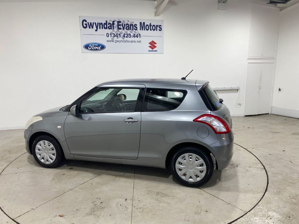 Used Suzuki Swift 2013 for sale - 76895948: Photo 18