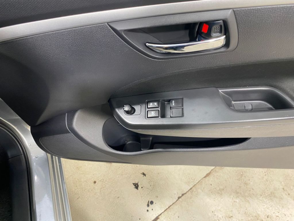 Used Suzuki Swift 2013 for sale - 76895948: Photo 21