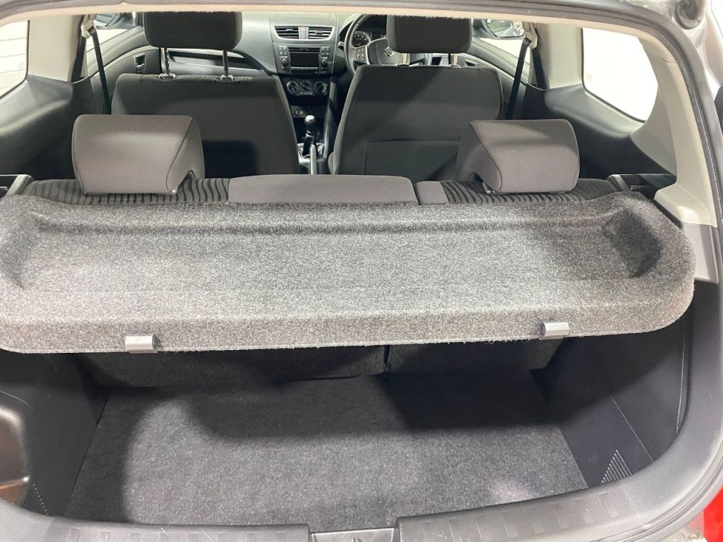 Used Suzuki Swift 2013 for sale - 76895948: Photo 6