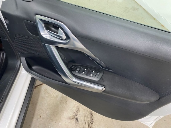 Used Peugeot 2008 2018 for sale - 76255840: Photo 20
