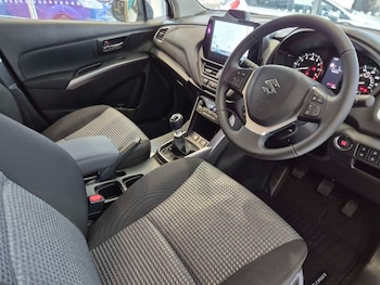 Used Suzuki SX4 S-Cross 2025 for sale - 76147254: Photo 4