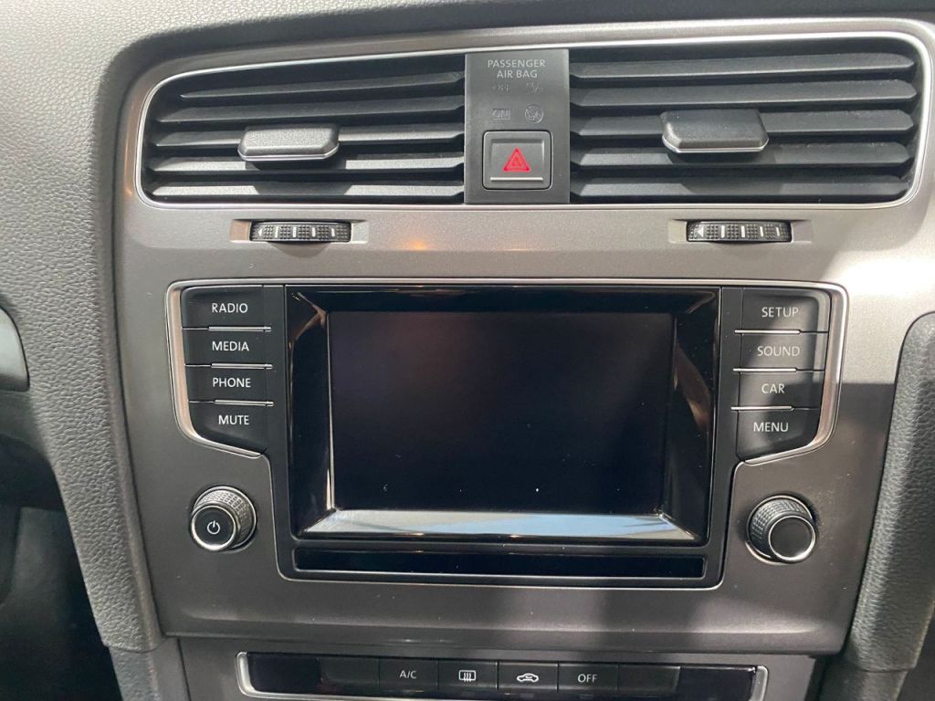 Used Volkswagen Golf 2013 for sale - 76895952: Photo 12