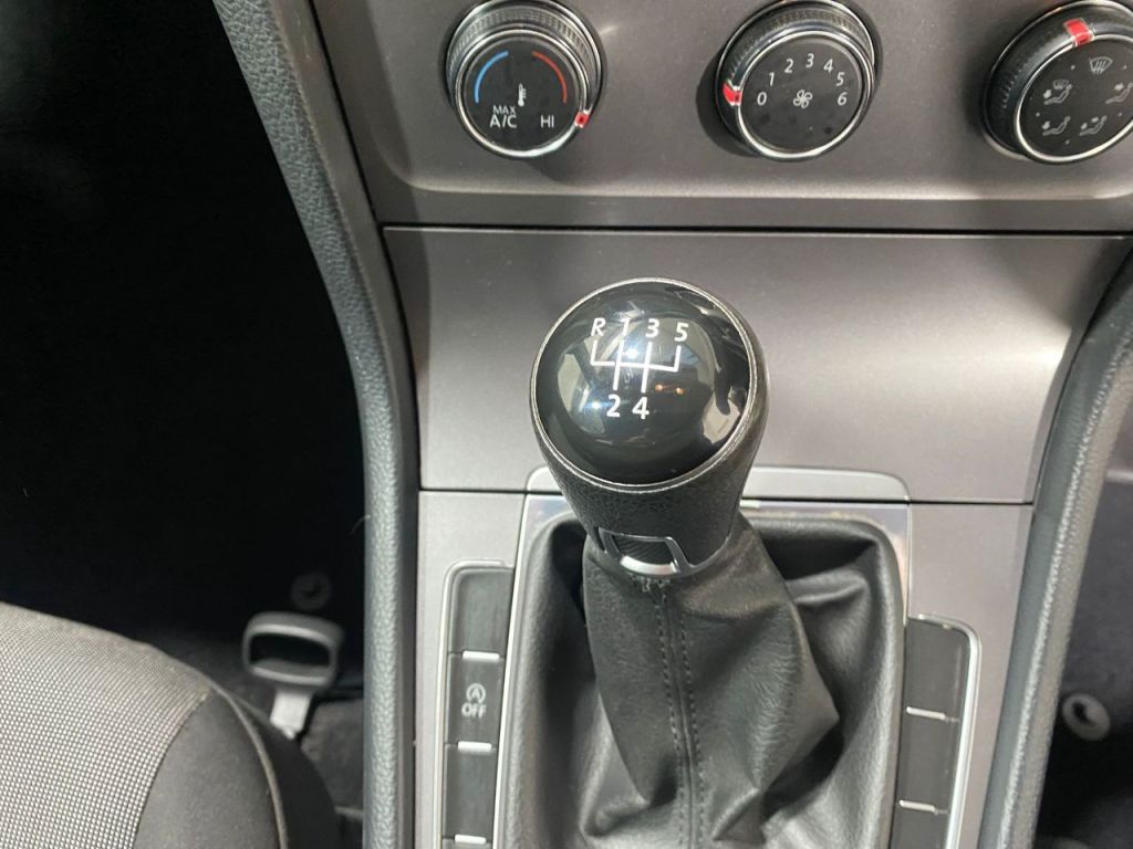 Used Volkswagen Golf 2013 for sale - 76895952: Photo 14