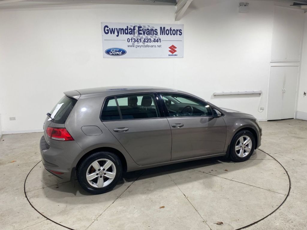 Used Volkswagen Golf 2013 for sale - 76895952: Photo 24